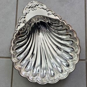 Vintage Sheridan Silver Shell Dish | Large Decorative Serving Bowl